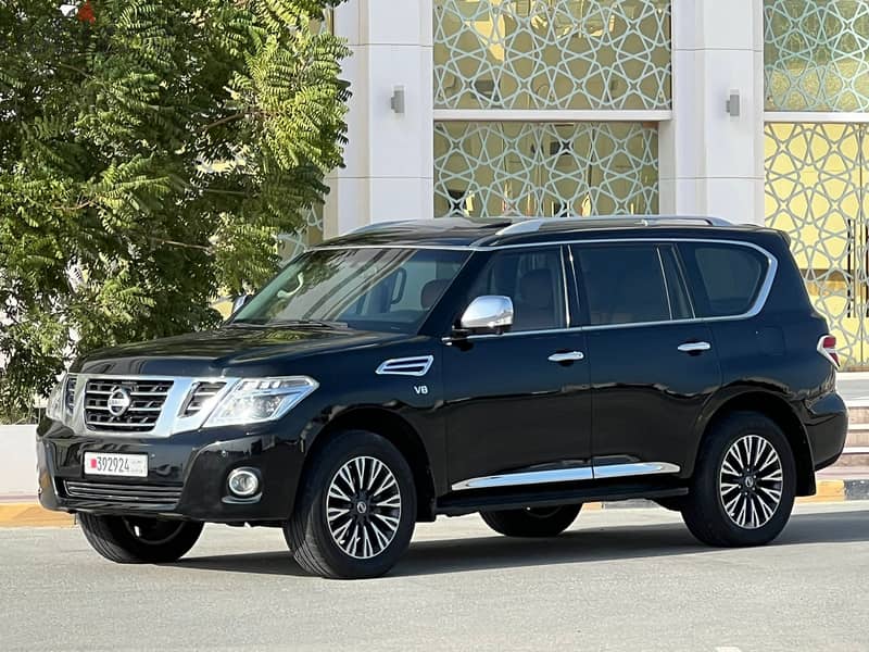 Nissan Patrol model 2014 platinum V8  FOR SALE 3