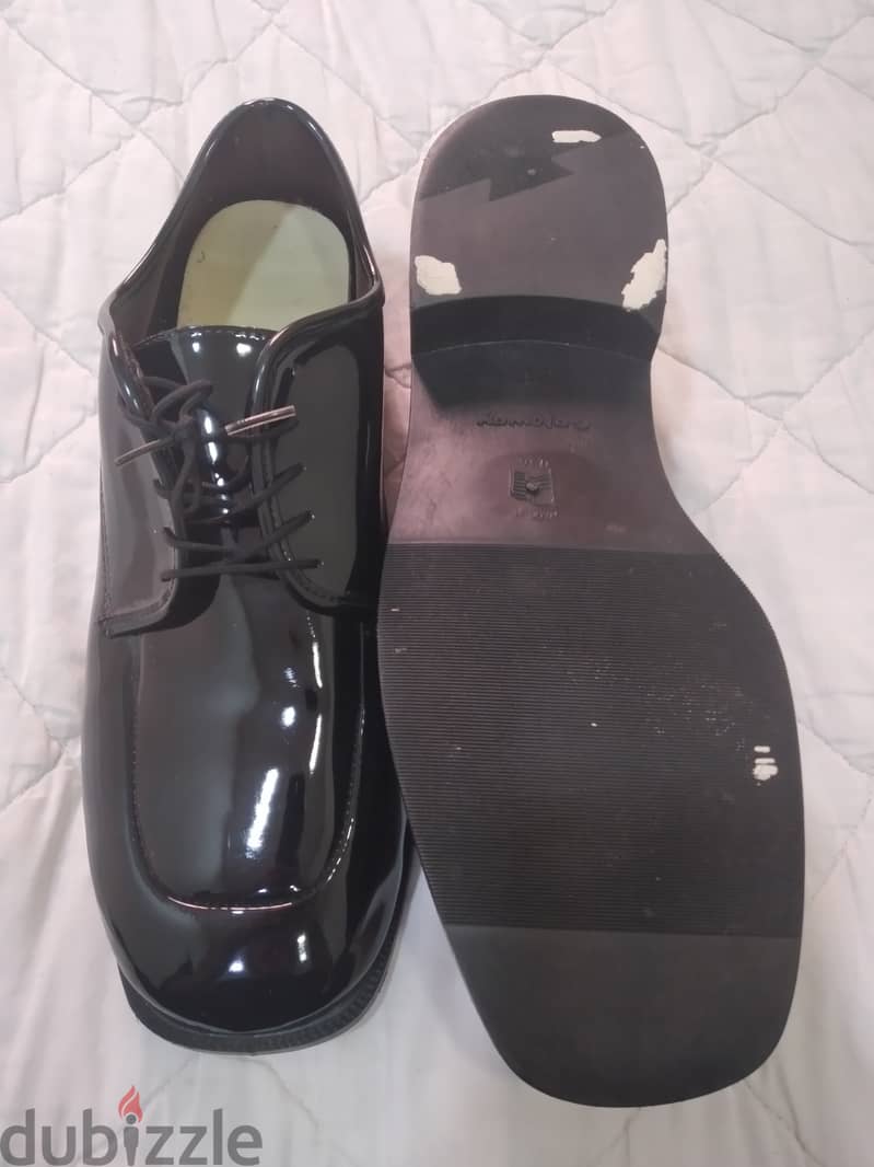 Mens Dress Shoes size 12ww 3