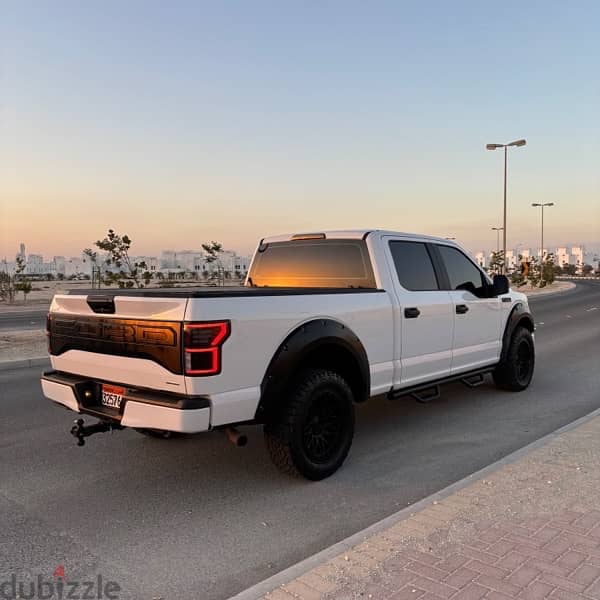 FORD F-150 1