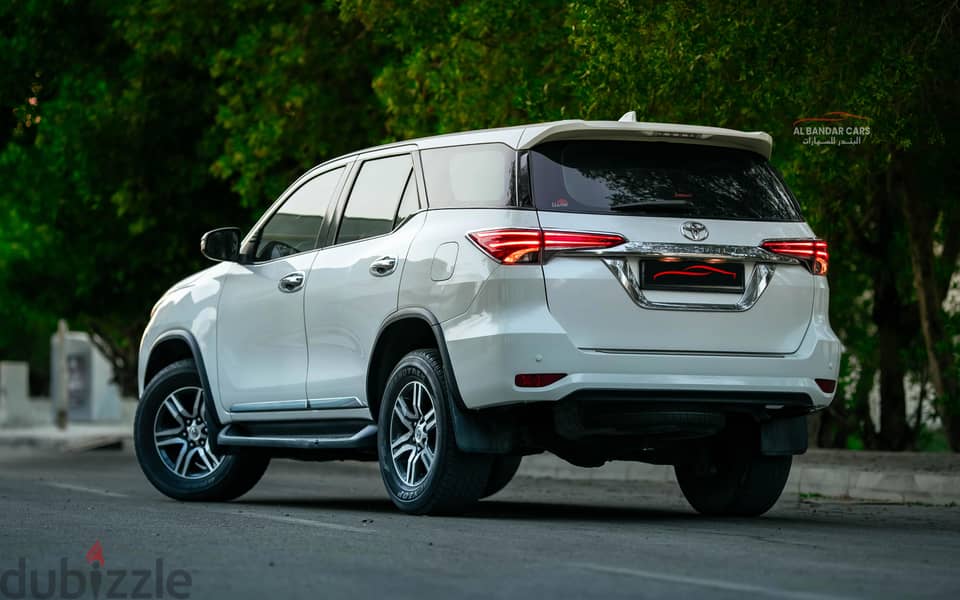 Toyota Fortuner 2018 EXCELLENT CONDITION WHITE 7