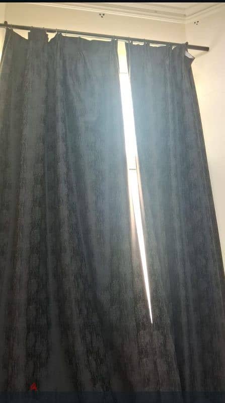 2 curtain 1