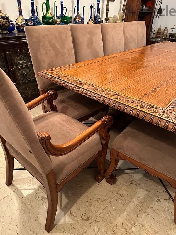 very good condition dining table with 12 chairs 5