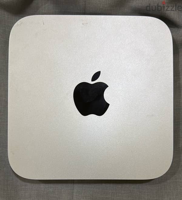 M1 Mac Mini with screen 0