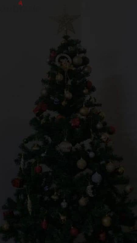 6ft Christmas tree with ornaments 1