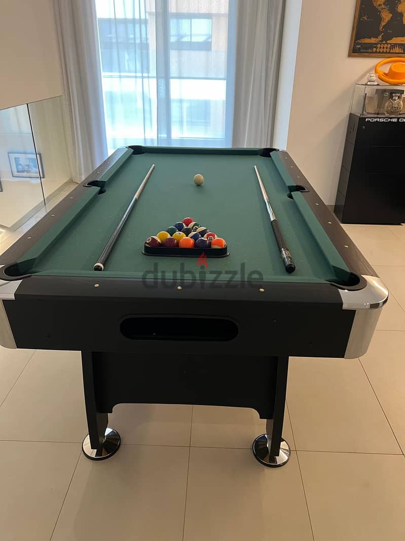 Billiard Table for Sale in mint condition 2