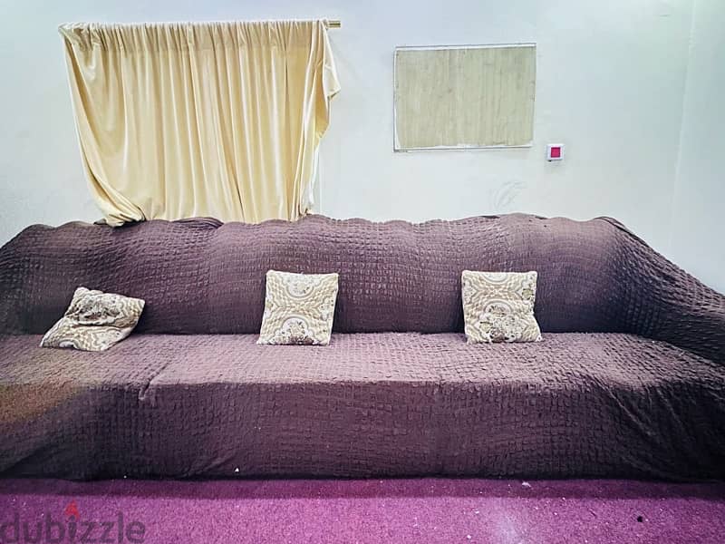 Sofa set for sale in good condition 20BD Pick up only from Riffa 7