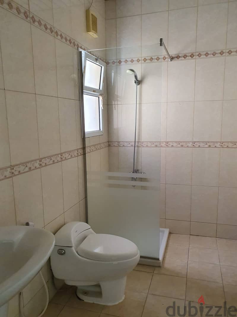 Very Spacious 3 Bdrm Flat in Janabiyah 3