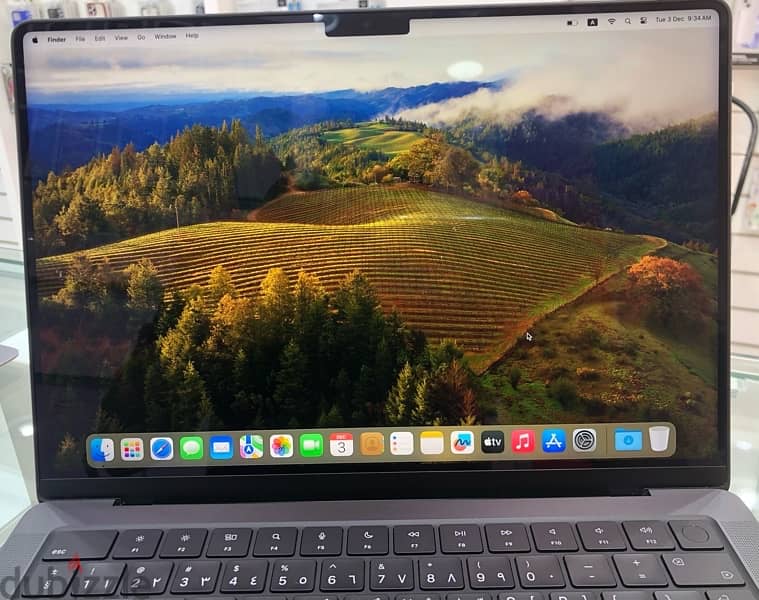 MACBOOK PRO M3 PRO 3