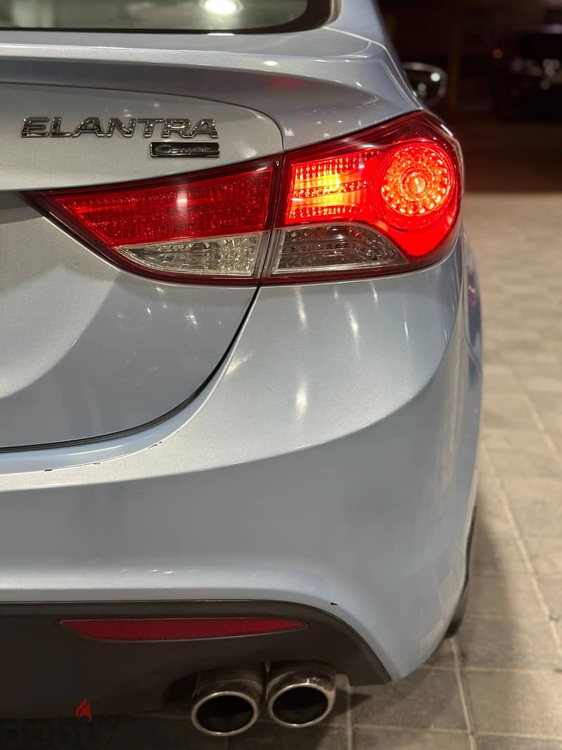 Hyundai Elantra 2013 1.6 8