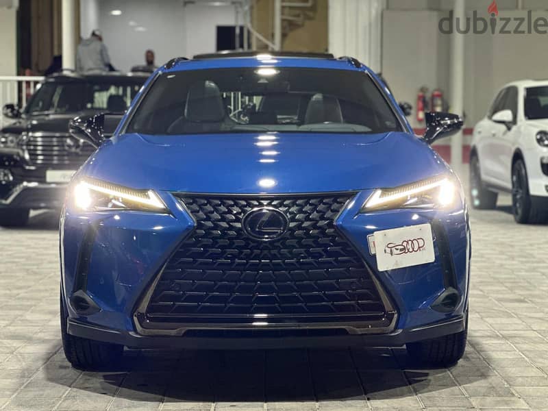 Lexus UX 2021 200 H 10