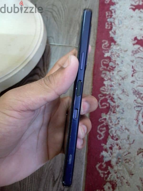 Sony Xperia 1 mark 3.256/12. . gb.  pennal damage condition 10 by 9 3