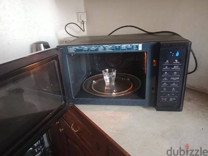 SAMSUNG  40 LTR MICROWAVE OVEN 1