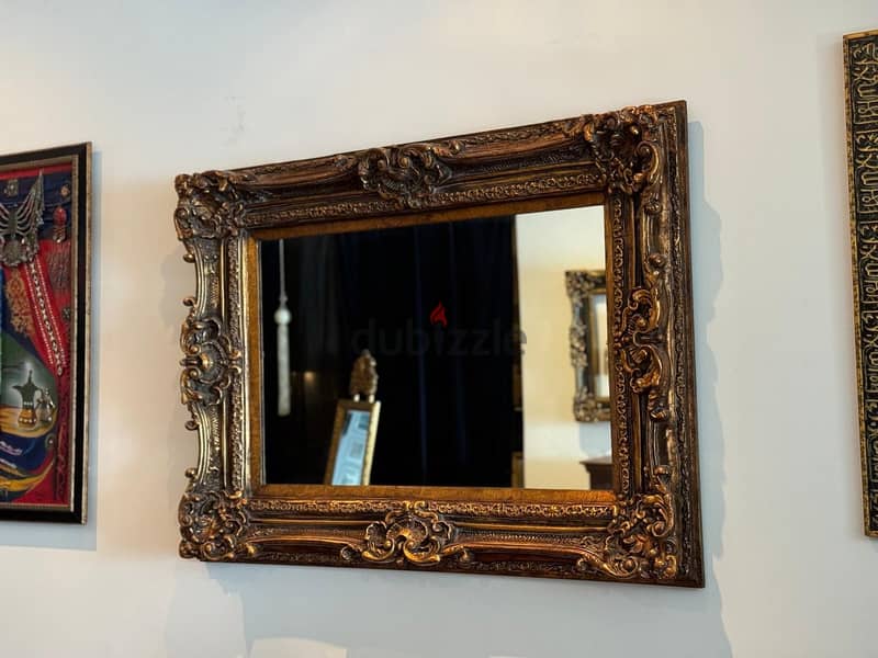 Large Baroque-Style Mirror, Antique Gold finish, like-new 12