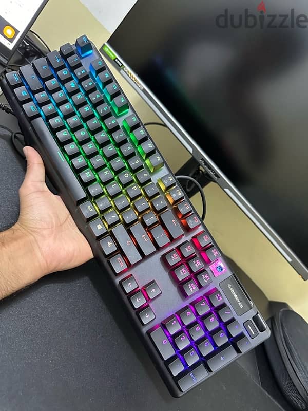 steelseries apex 5 keyboard 0