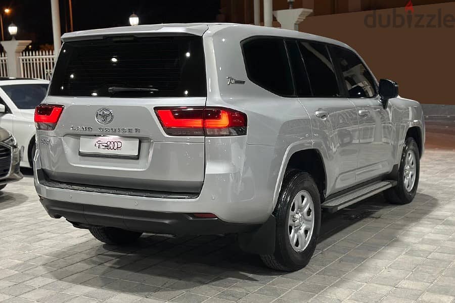 Toyota Land Cruiser 2022 diesel 6