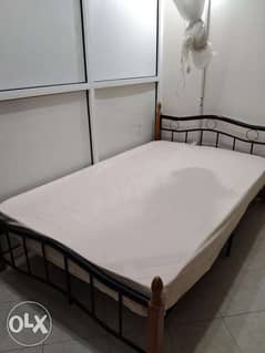 Queen bed & matress for sale