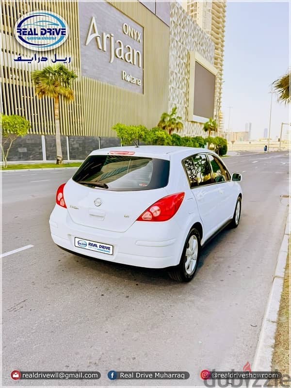 Nissan Tiida 2013 4