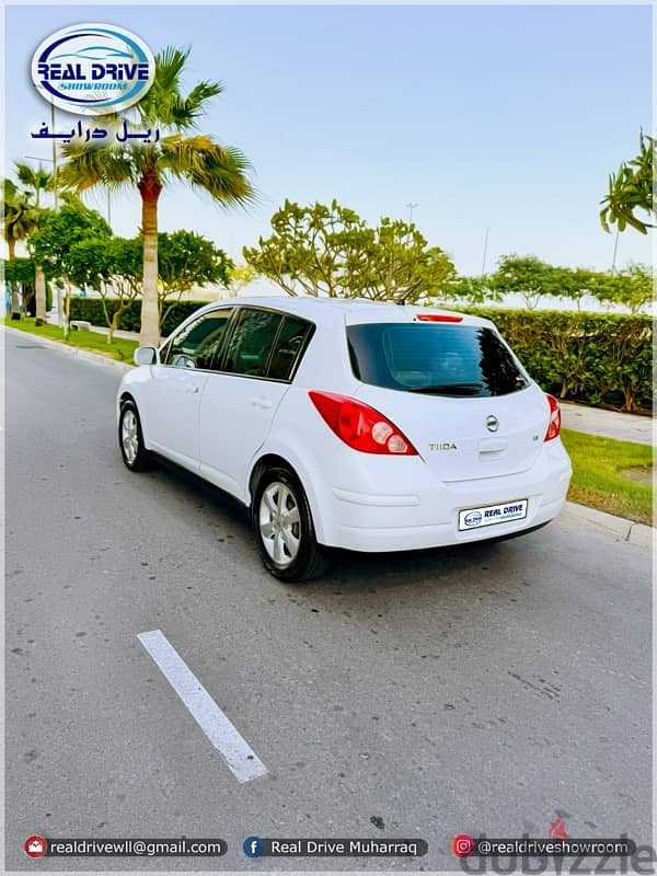 Nissan Tiida 2013 5