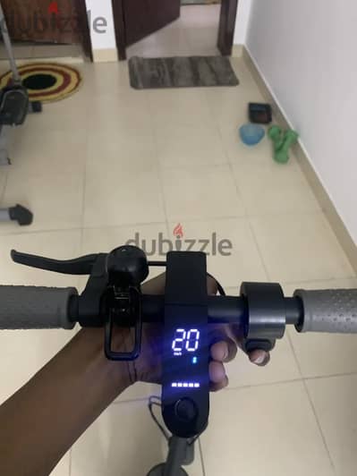 XIAOMI SCOOTER ESSENTIAL