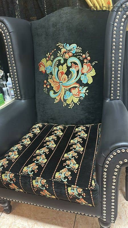 Facial bed, Chair and was basin for sale. 4