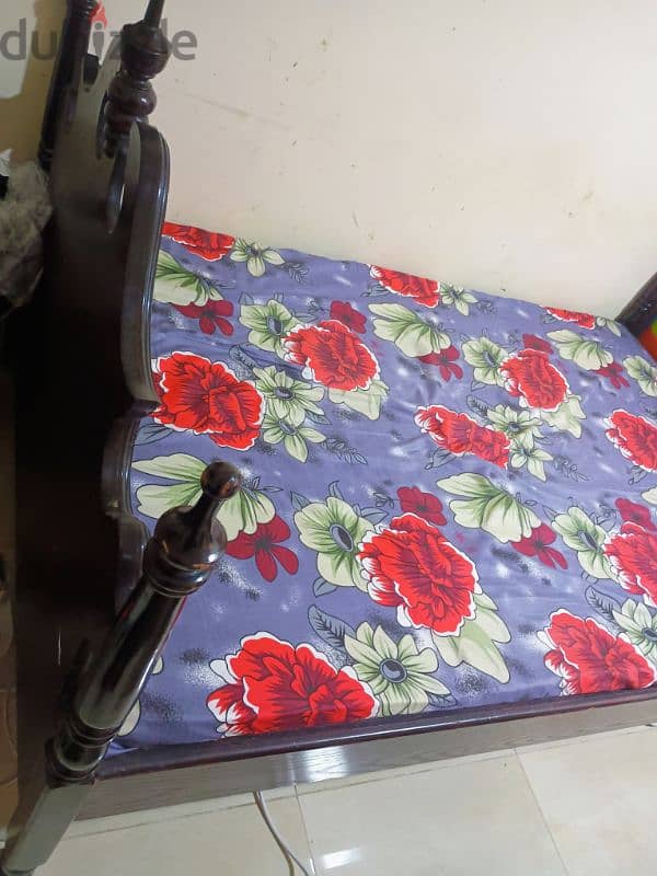 Bed for sale In good condition with mattress 0