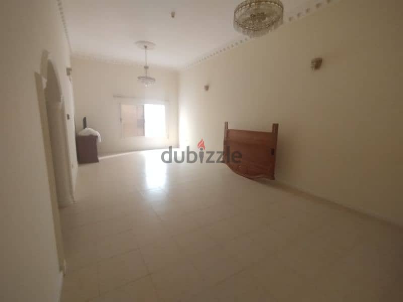 Modern 3 BR flat in Juffair,semi furnished 3