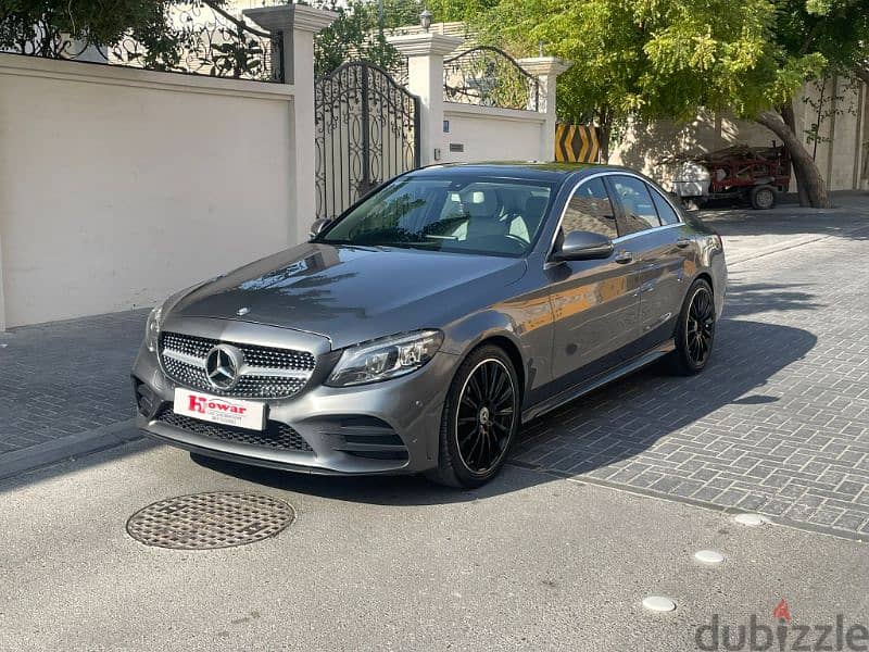 2017 model Mercedes C 300 0