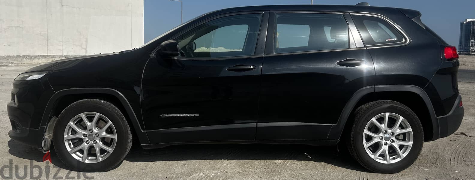 Jeep Cherokee Sport 2016 (Contact only whatsapp - check description) 2