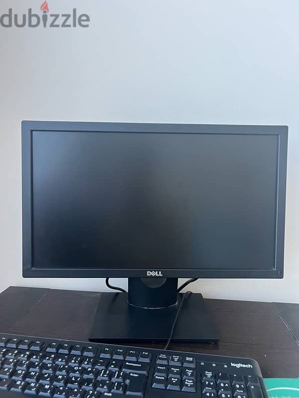 Dell Monitor with keyboard & Mouse 0