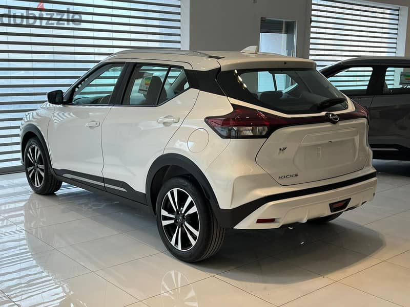 Nissan Kicks 2024 Brand new 1.6 Mid Option zero km FOR SALE 1