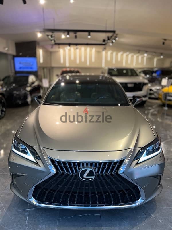 Lexus ES-Series 2024 3