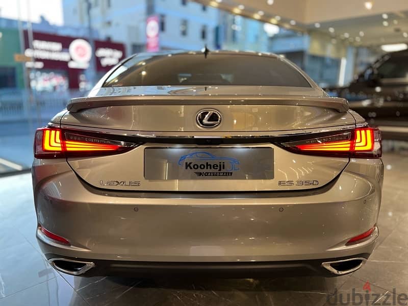 Lexus ES-Series 2024 4