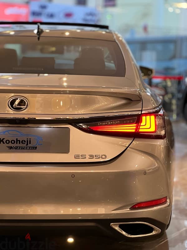 Lexus ES-Series 2024 5