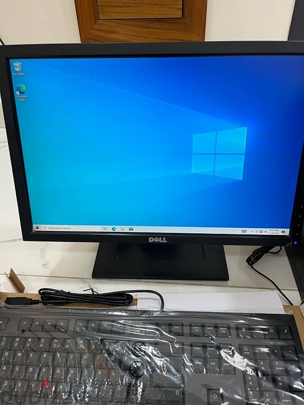 dell 4Gen 8GB RAM 500 Hardisk 5