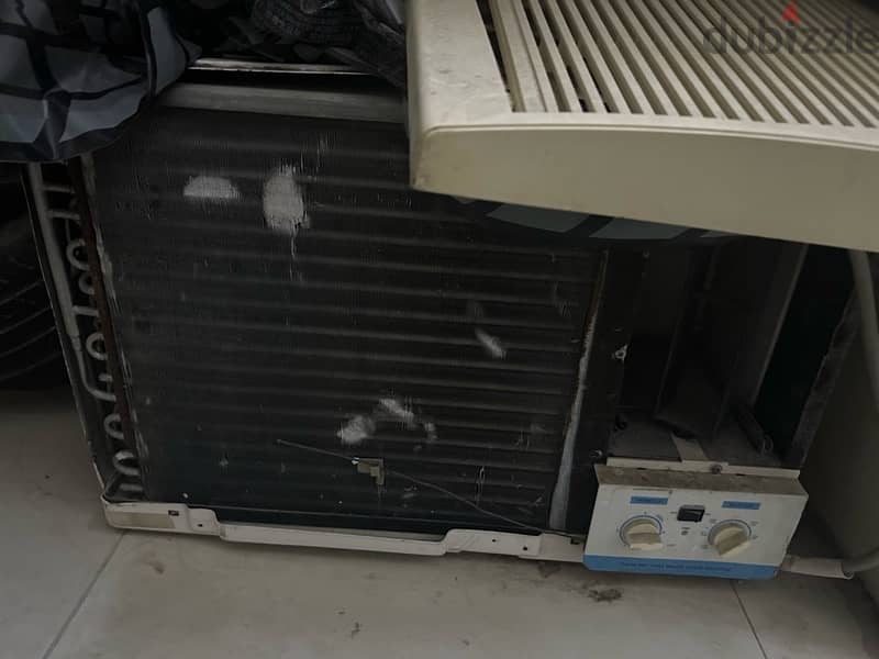 Sale of 2 used Wendo air conditioners in excellent condition 3