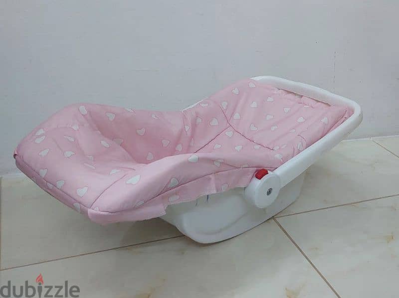 Baby Carry Cot / Rocking Chair 1