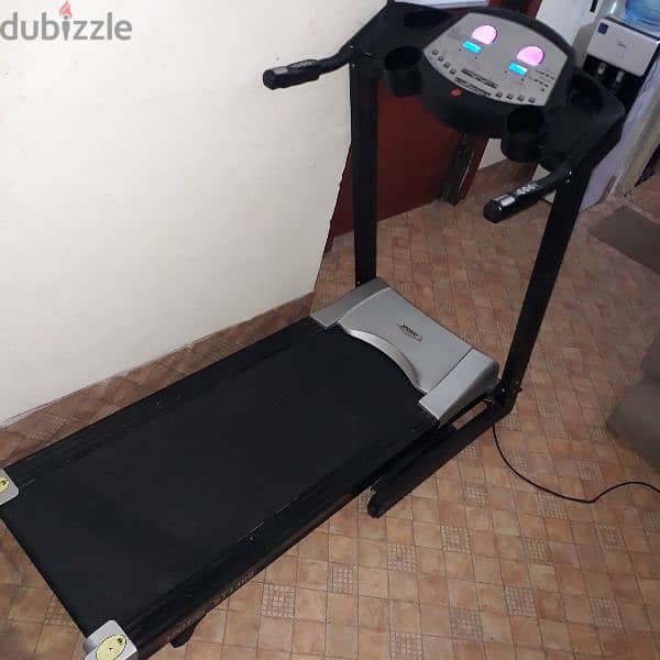 Heavy duty treadmill with incline 75bd 37756446 1