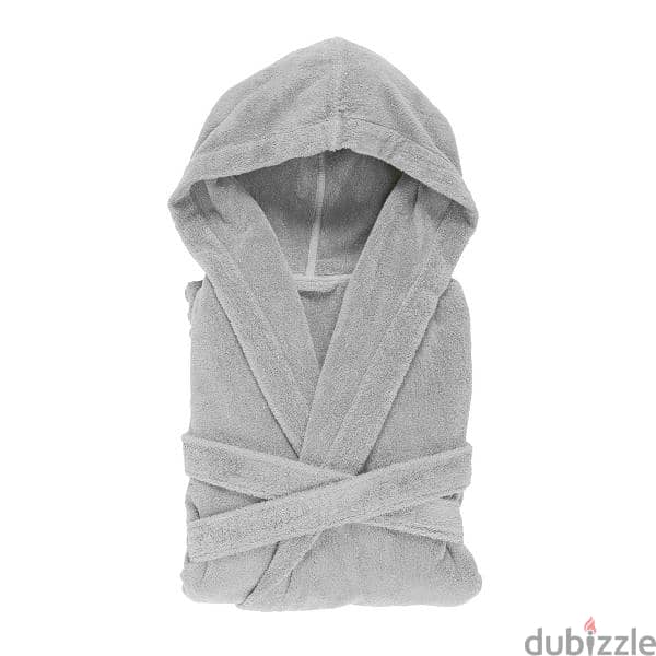 WARM AND COMFORTABLE BATHROBE 4