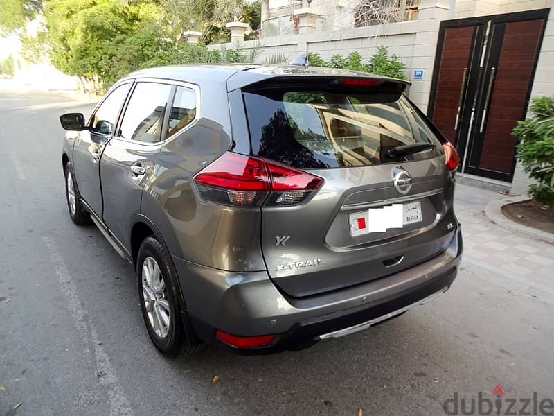 Nissan X Trail Grey 2.5 L 2019 Single User Well Maintained Urgent Sale 4