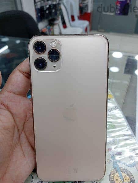 iphone 11 pro max 256 gb Good condition 0