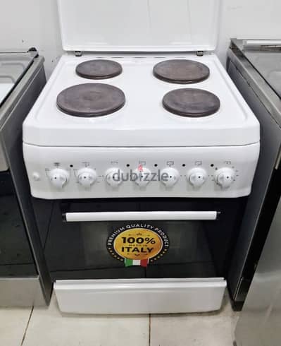 Italian Electric Cooker 60x60 Slightly Used Excellent Condition