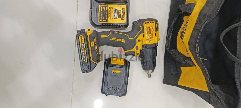 DeWalt MAX 20V Atomic Compact DCD708 Brushless Drill Driver 2