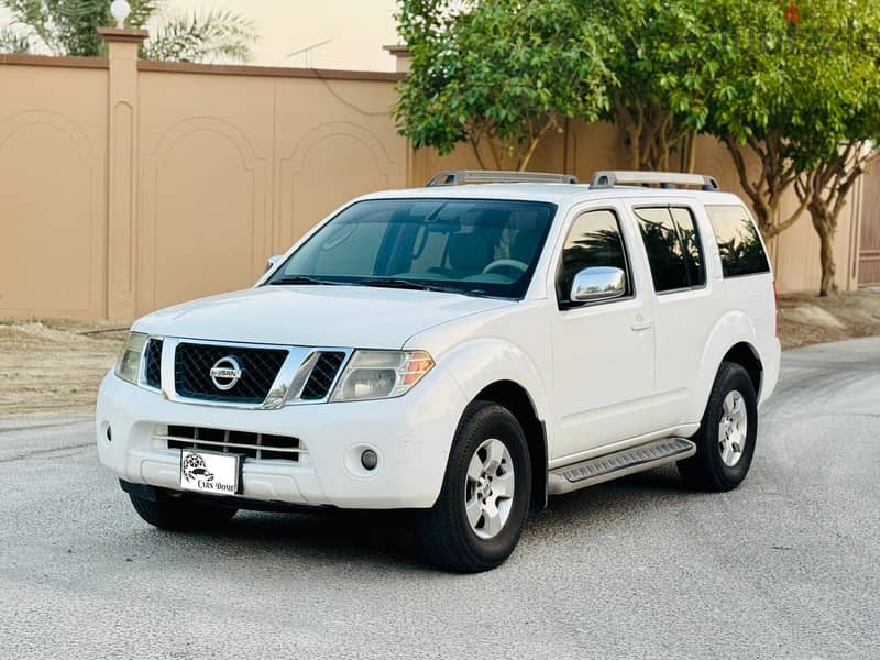 Nissan Pathfinder 2012 SE 0