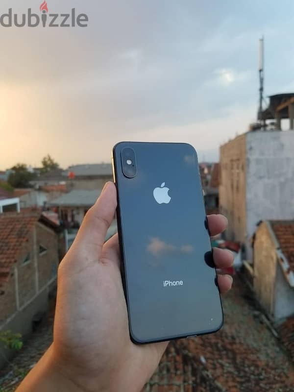 iPhone XS Max 0