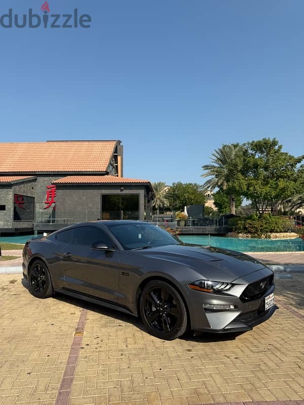 Mustang  2021 premium 5.0 V8 under warranty 0