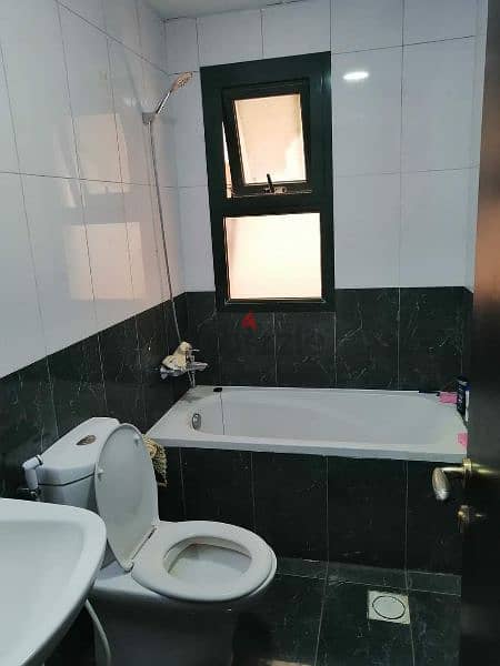 Fully furnished room with bathroom for rentللايجار غرفة مفروشة مع حمام 3