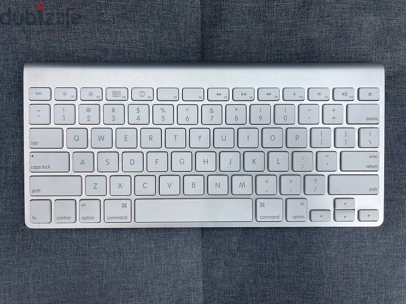 Used I Mac Keyboard 0