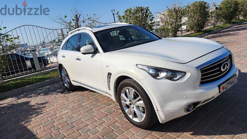 Infiniti FX45/FX35 2012 4