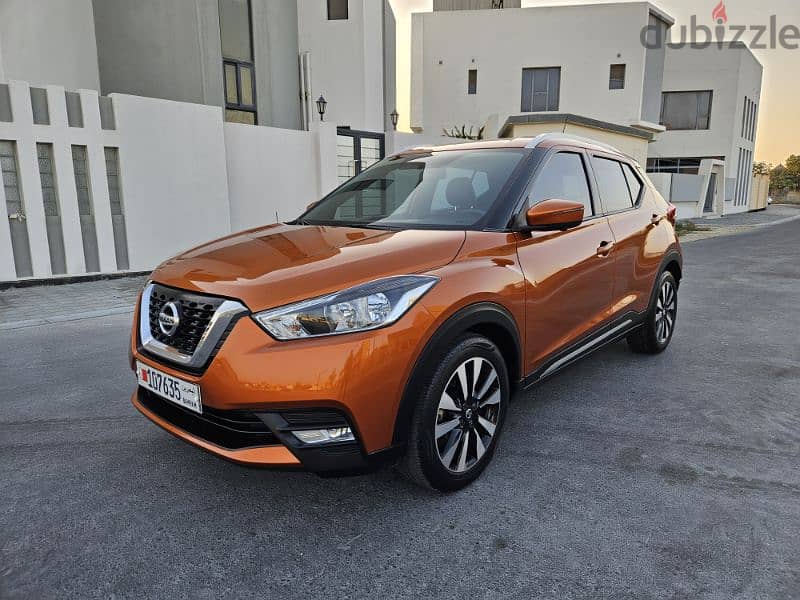 nissan kiks 2019 full option only 20000km 3