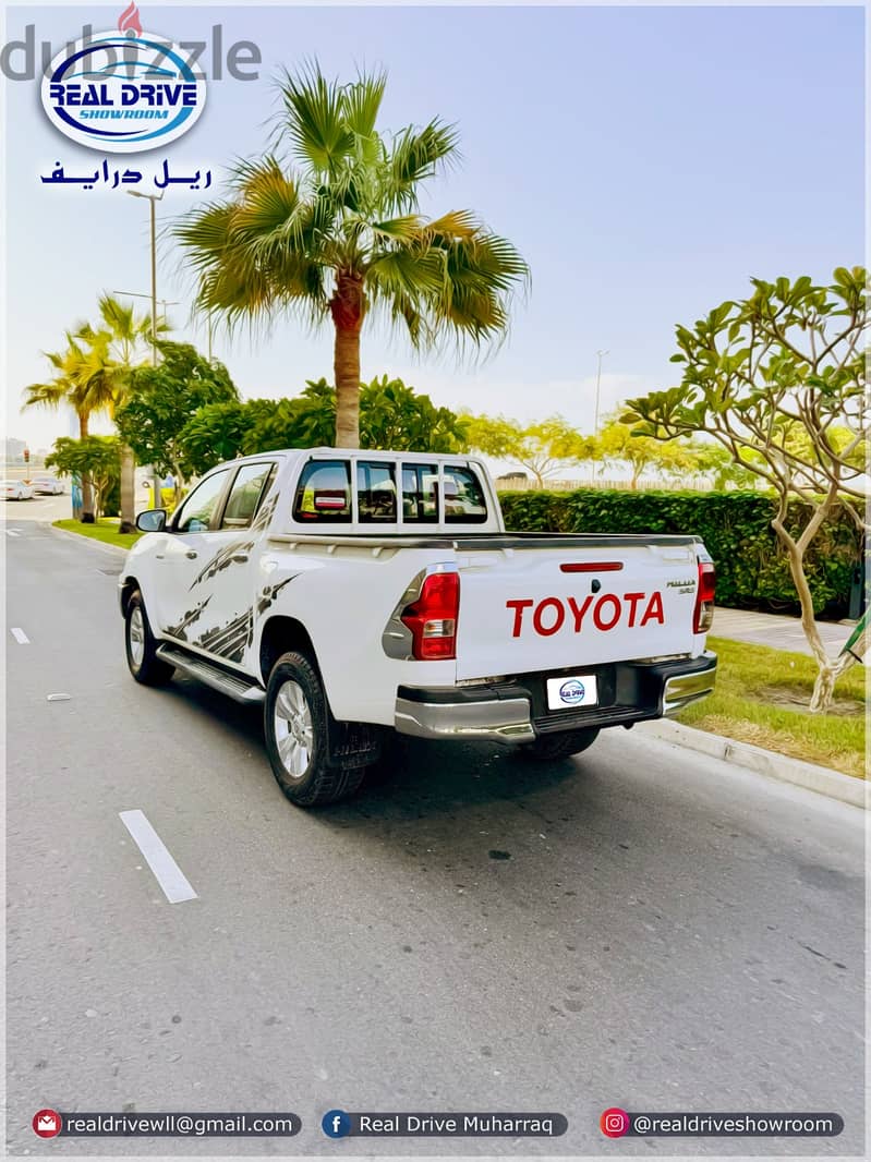 TOYOTA HILUX 2.7L 4x4 AUTOMATIC& ISUZU D-MAX 2.5 MANUAL DOUBLE CABIN 4